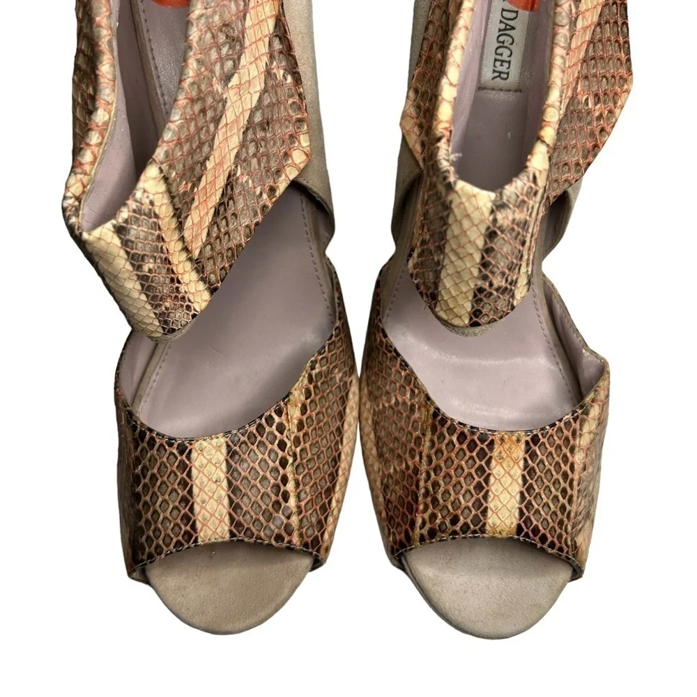 Kelsey Dagger Suede Heels Sz 9.5